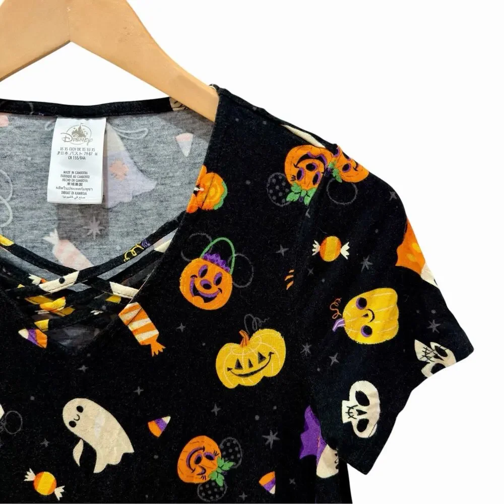 Disney Parks Womens Halloween Shirt Mickey And Friends Allover Print Size XS/S